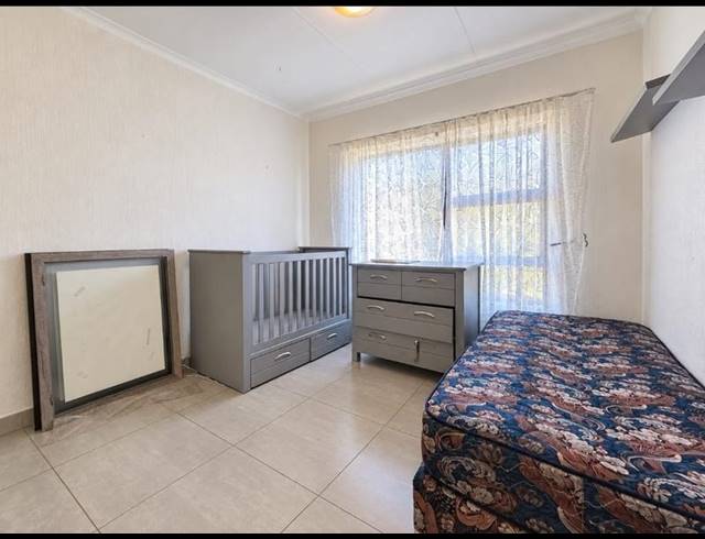 2 BEDROOM TOWNHOUSE FOR SALE IN BRACKENHURST